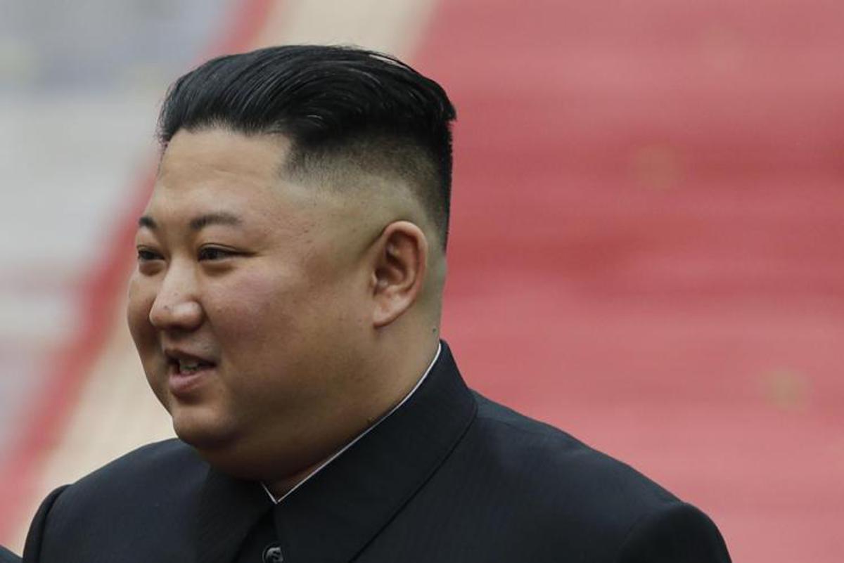 Corea del Nord e covid, le lacrime per Kim: “Ha avuto la febbre” – Video