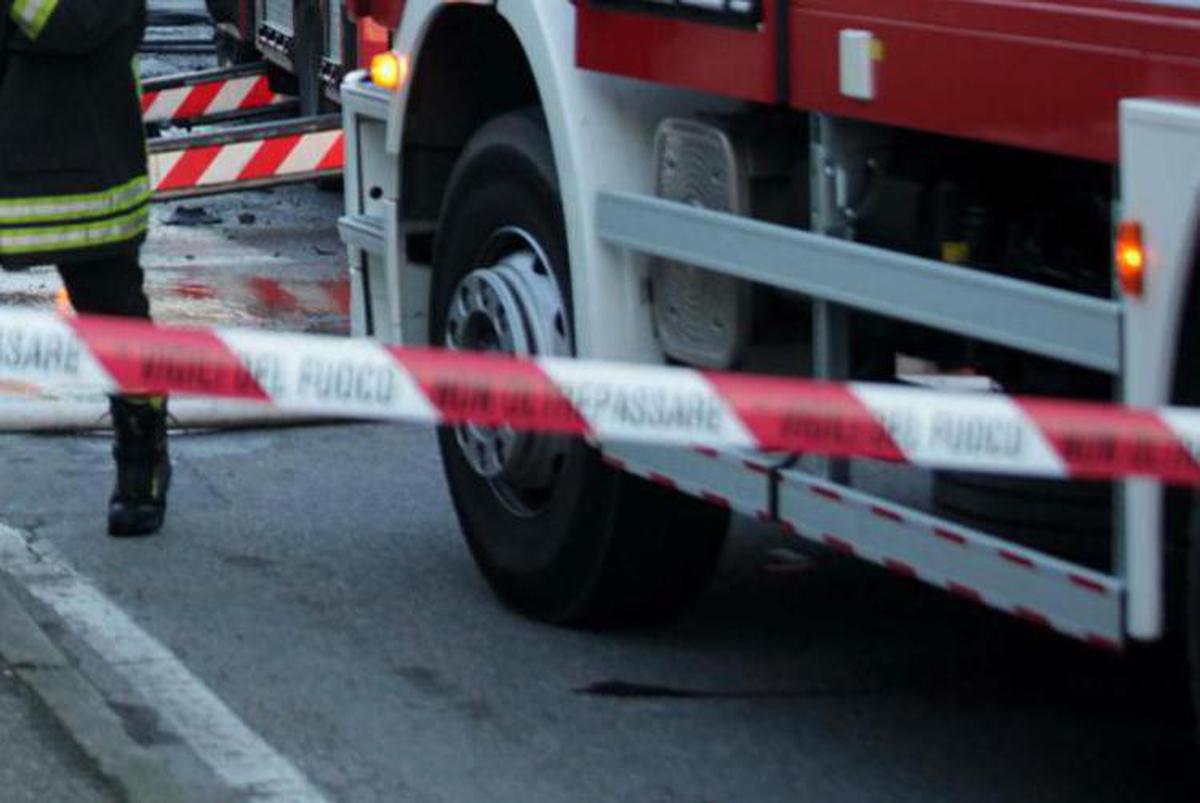 Milano, incendio in appartamento: morta una donna