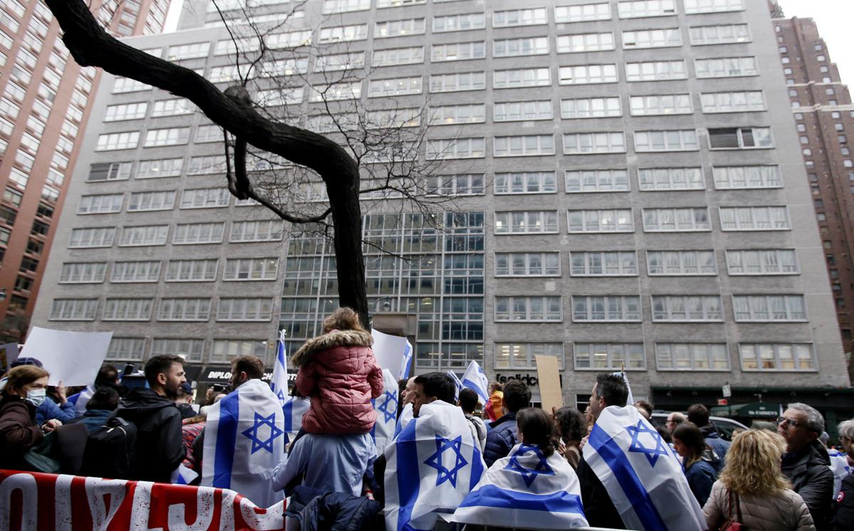 Israele, Herzog: “Avviare subito negoziati su riforma giustizia”