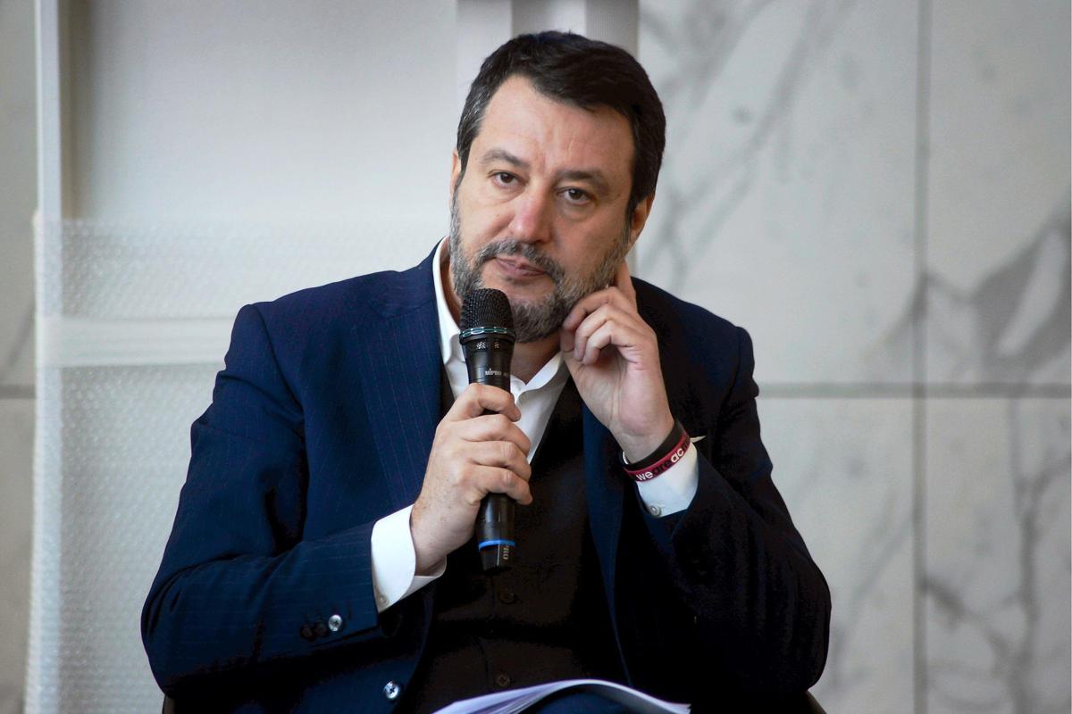 Governo, Salvini: “Più cercano di allontanarmi da Meloni più ci uniscono”