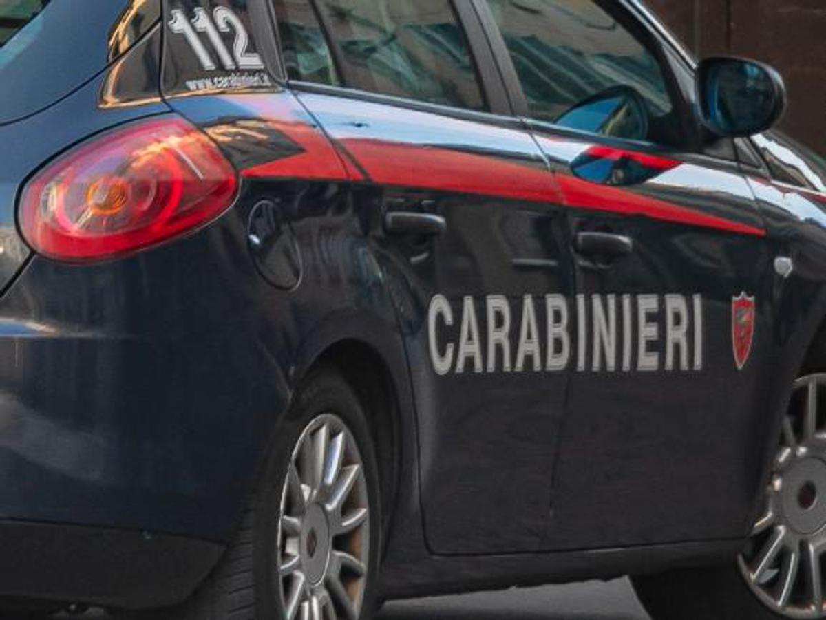 Incidente a Gubbio, urta guardrail e va fuori strada: morto ragazzo
