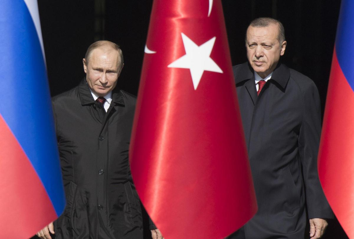 Turchia, Putin si congratula con Erdogan: “Avanti con dialogo costruttivo”