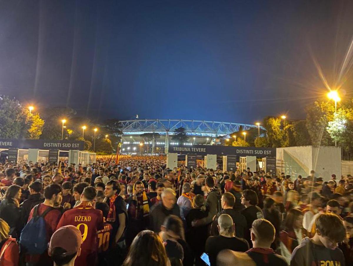 Siviglia Roma, delusione e rabbia allo stadio Olimpico