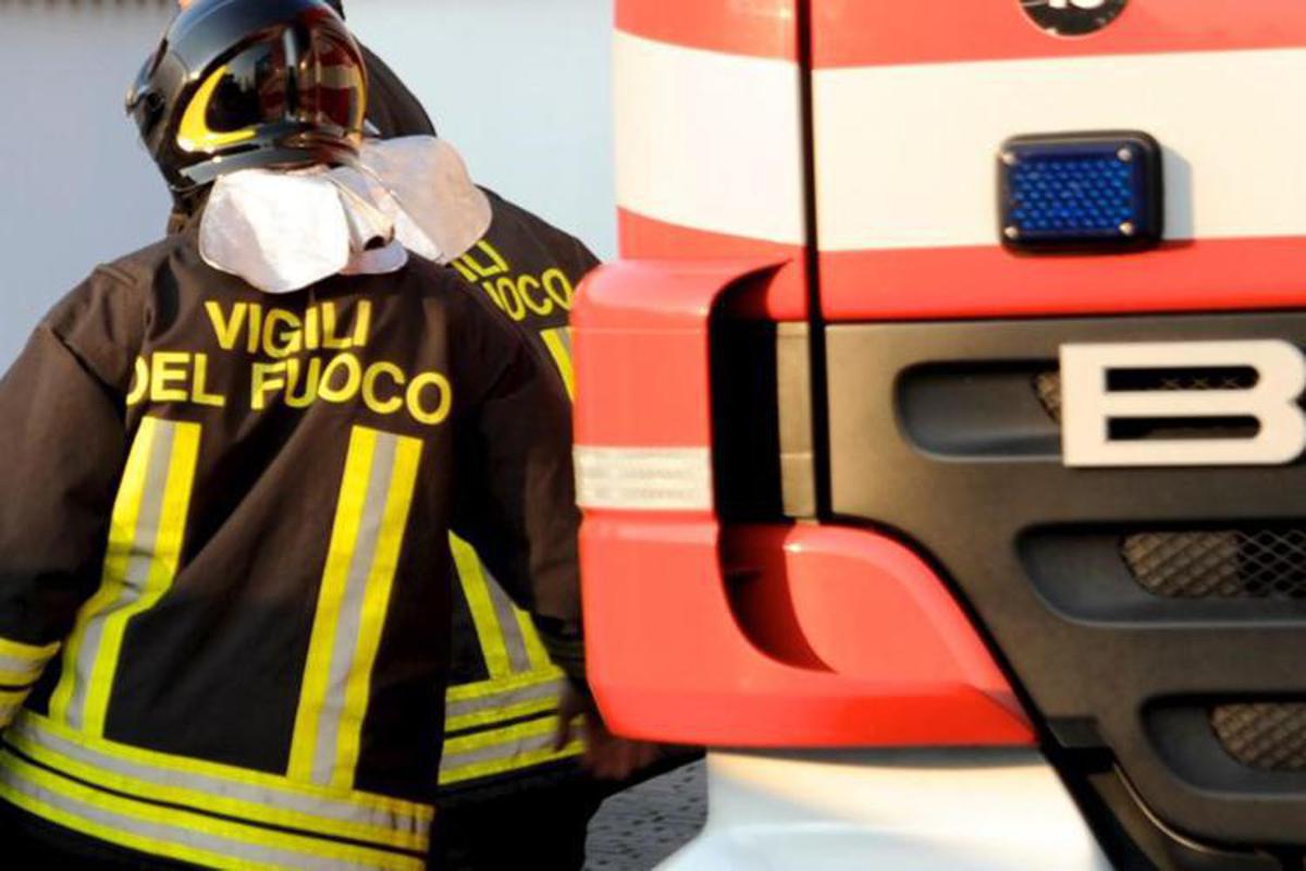 Roma, incendio in appartamento a Mostacciano: morta una donna