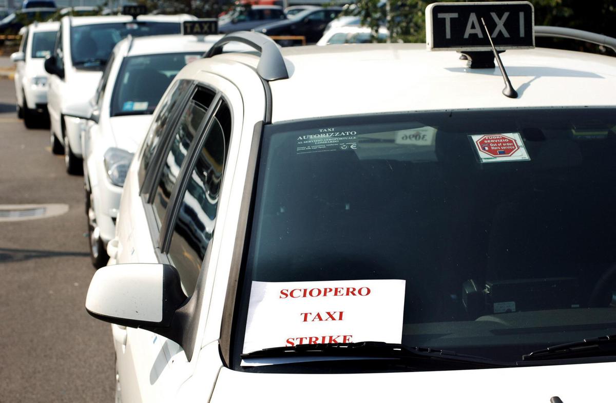 Sciopero nazionale dei Taxi – L’attivista milanese: “Partecipazione sentita, ma sia ben chiaro: noi puntiamo al dialogo, non ai disagi”